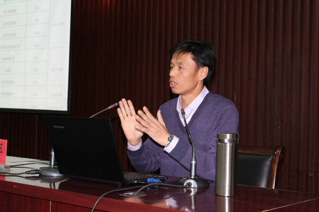 12月4日学生讲座1.JPG